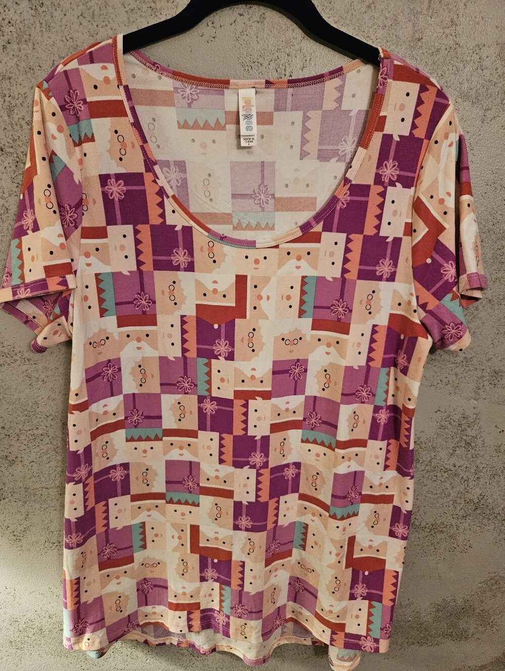 LuLaRoe Classic T Large Shirt with Santa Claus, Elf, Christmas Presents